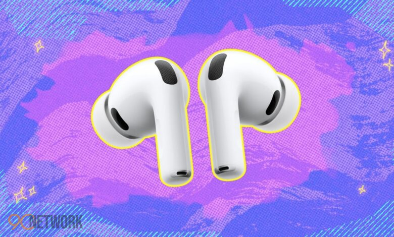 Apple AirPods Pro 3 in-ear fit demonstration